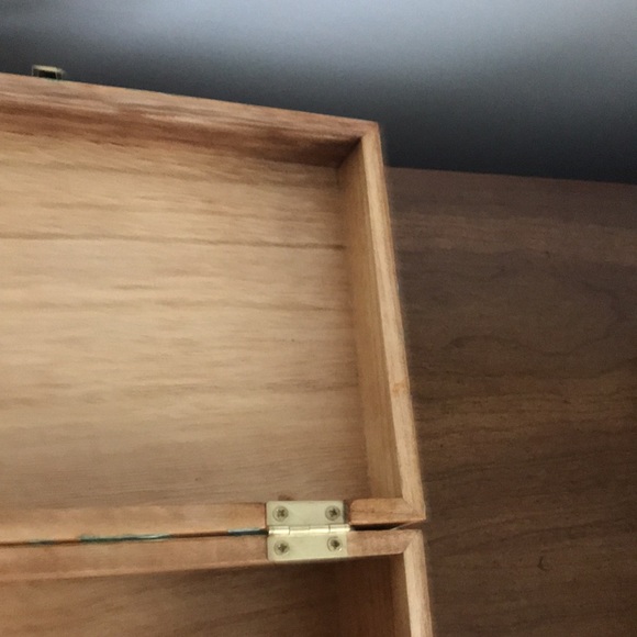 Wooden handcrafted fluid flow box - Picture 5 of 13